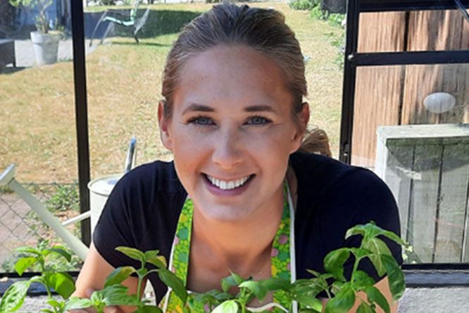 Vlnrd p ldreboende - frelsning om kost och nutrition fr vrd- och omsorgsboende